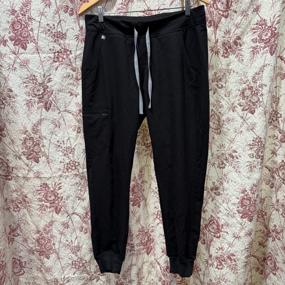 FIGS Technical Collection Black Jogger Scrub Pants Size Medium